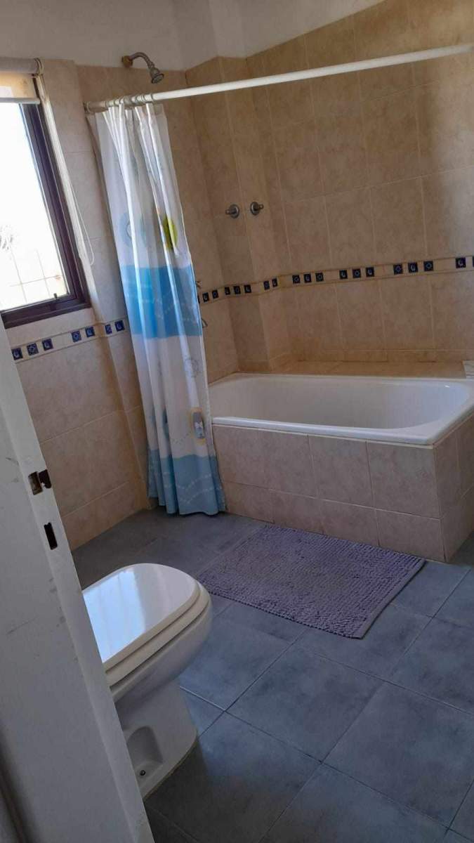 EN VENTA CASA DE CATEGORIA 3 DORMITORIOS VILLA MARIA
