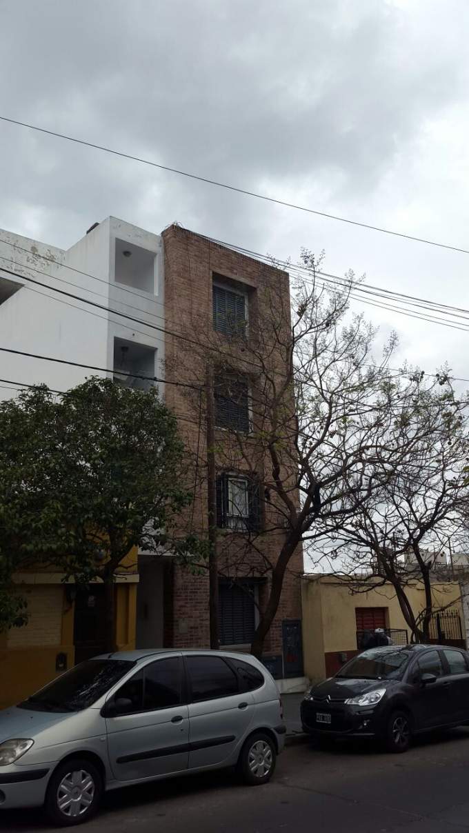 APTO CREDITO - DEPARTAMENTO EN VENTA 9 DE JULIO AL 2000  A METROS DE AVENIDA COLON