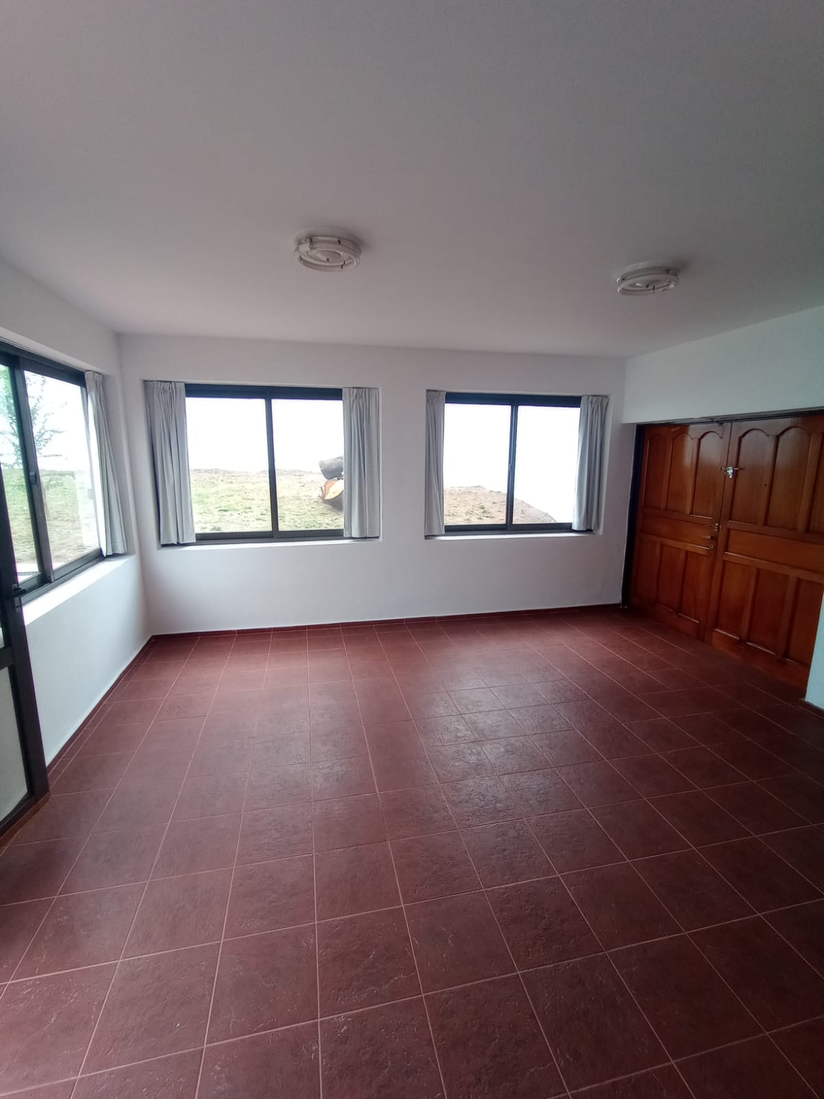 CASA MUY AMPLIA DE 4 DORM. EN VENTA B ALTOS DE VILLA CABRERA