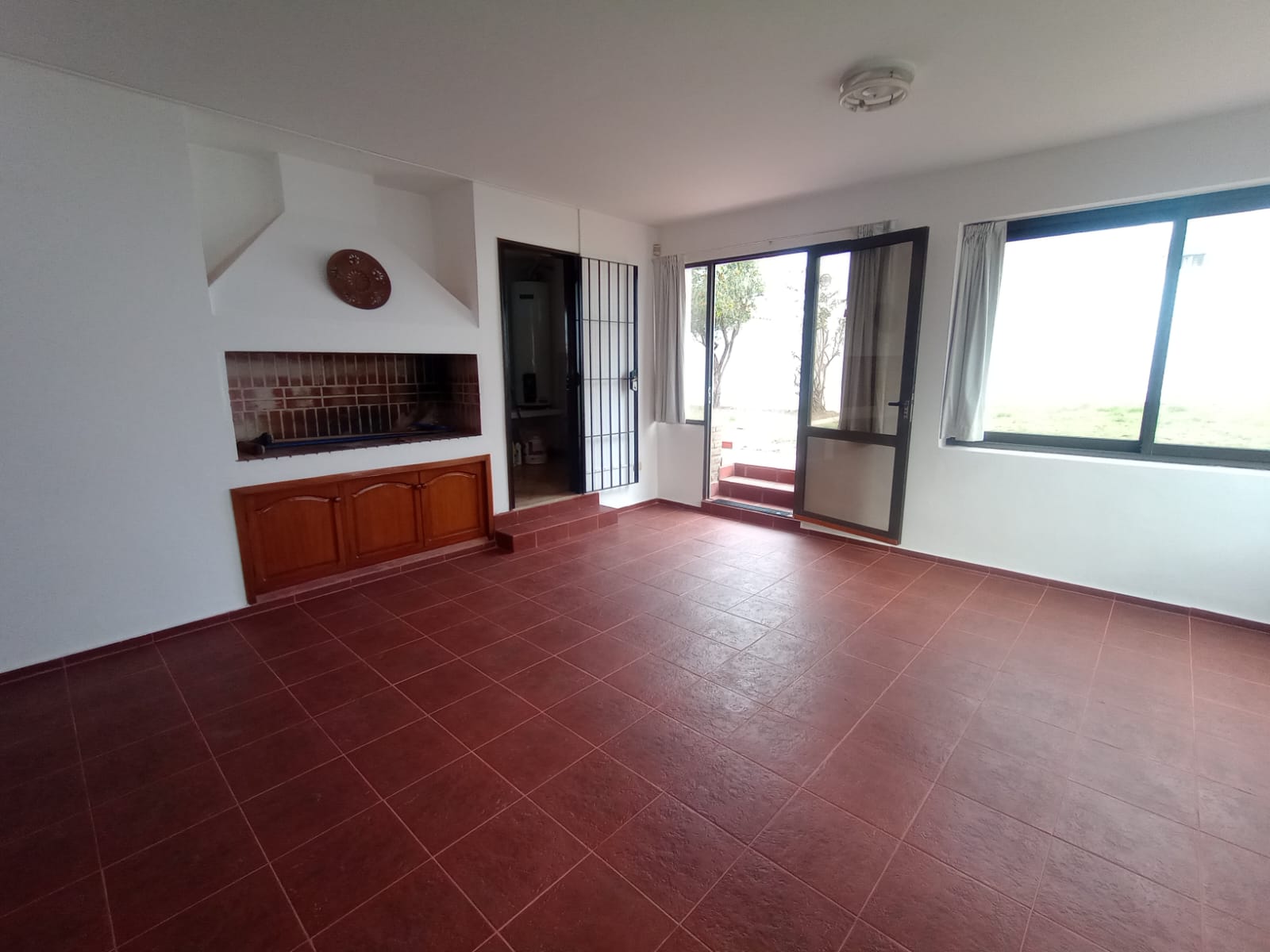 CASA MUY AMPLIA DE 4 DORM. EN VENTA B ALTOS DE VILLA CABRERA