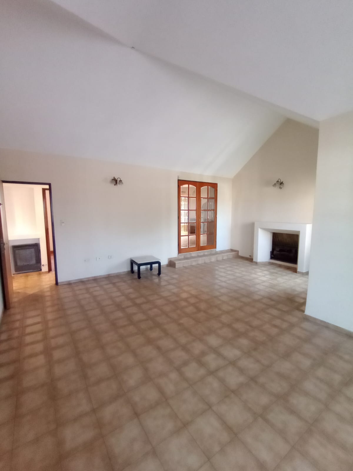 CASA MUY AMPLIA DE 4 DORM. EN VENTA B ALTOS DE VILLA CABRERA