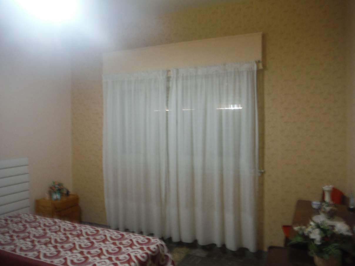 VENTA CASA 2 PLANTAS- B° LAS GEMELAS- CAPILLA DEL MONTE