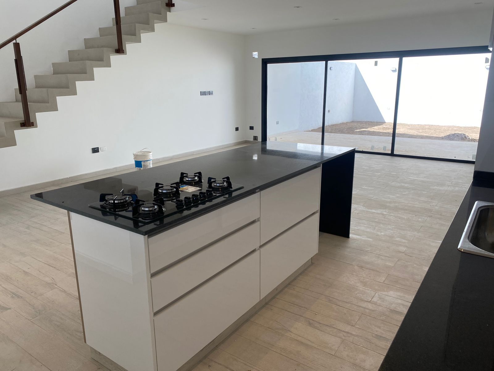 DUPLEX EN VENTA COLINAS DE MANANTIALES