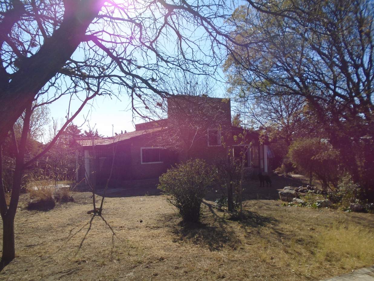 VENTA CHALET Y CABAÑA- CAPILLA DEL MONTE