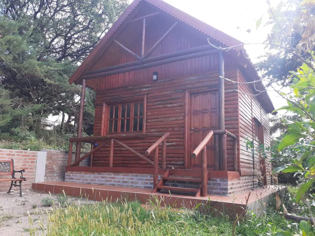 VENTA CHALET Y CABAÑA- CAPILLA DEL MONTE