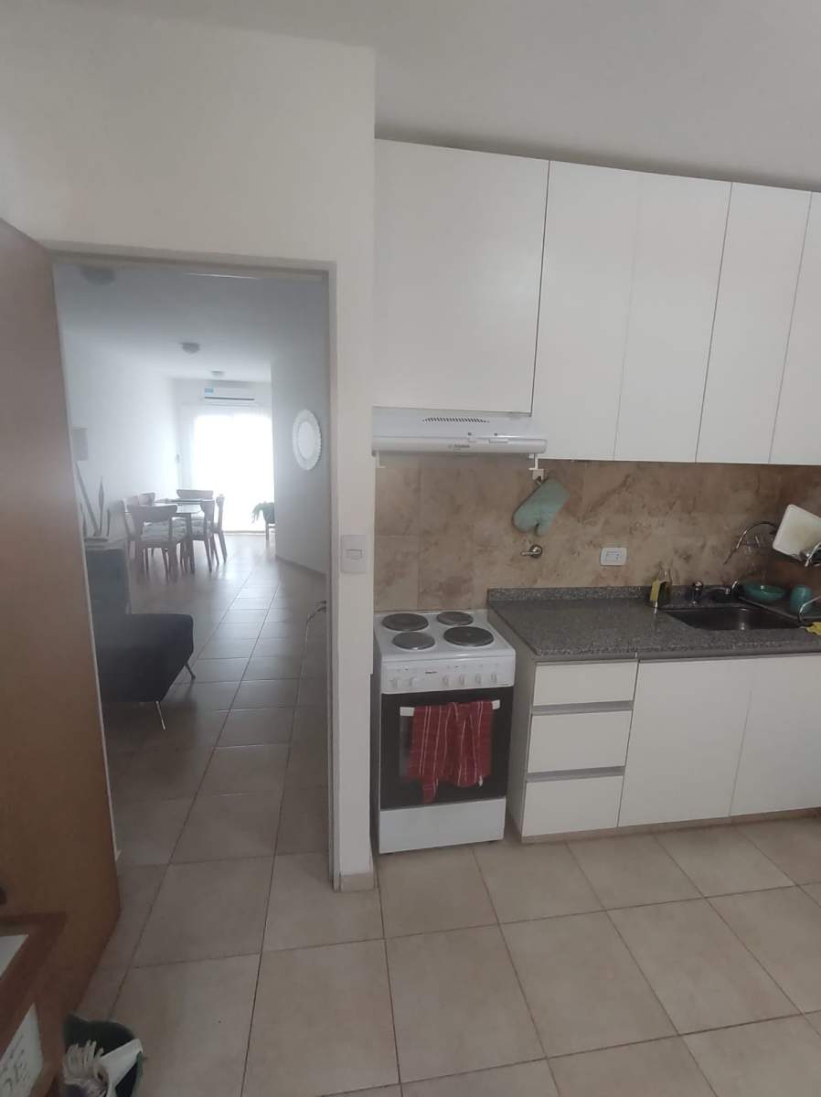 Vendo departamento con pileta en barrio Alto Alberdi