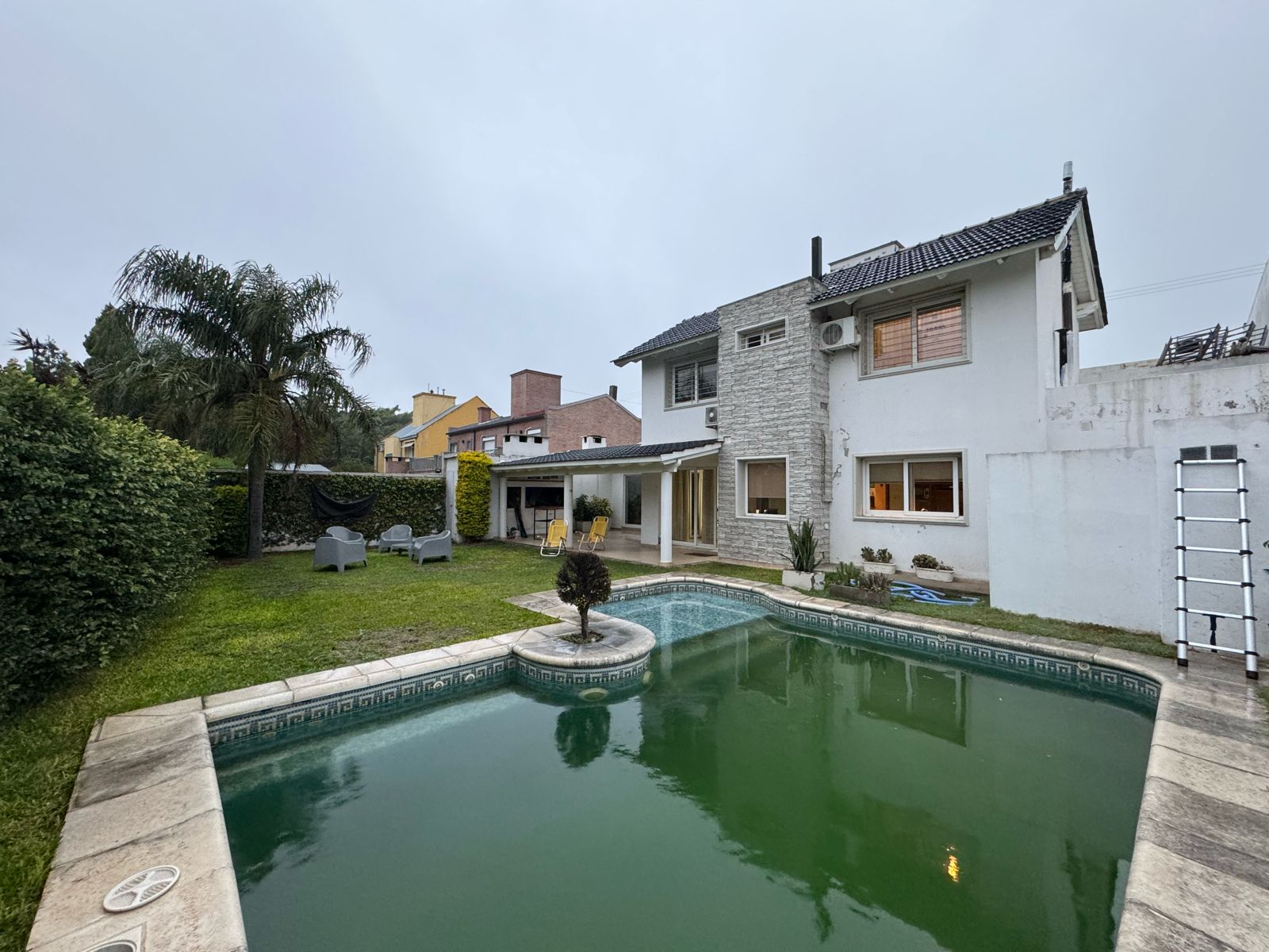 TEJAS DEL SUR 1 - CASA EN VENTA CON PILETA APTA CREDITO