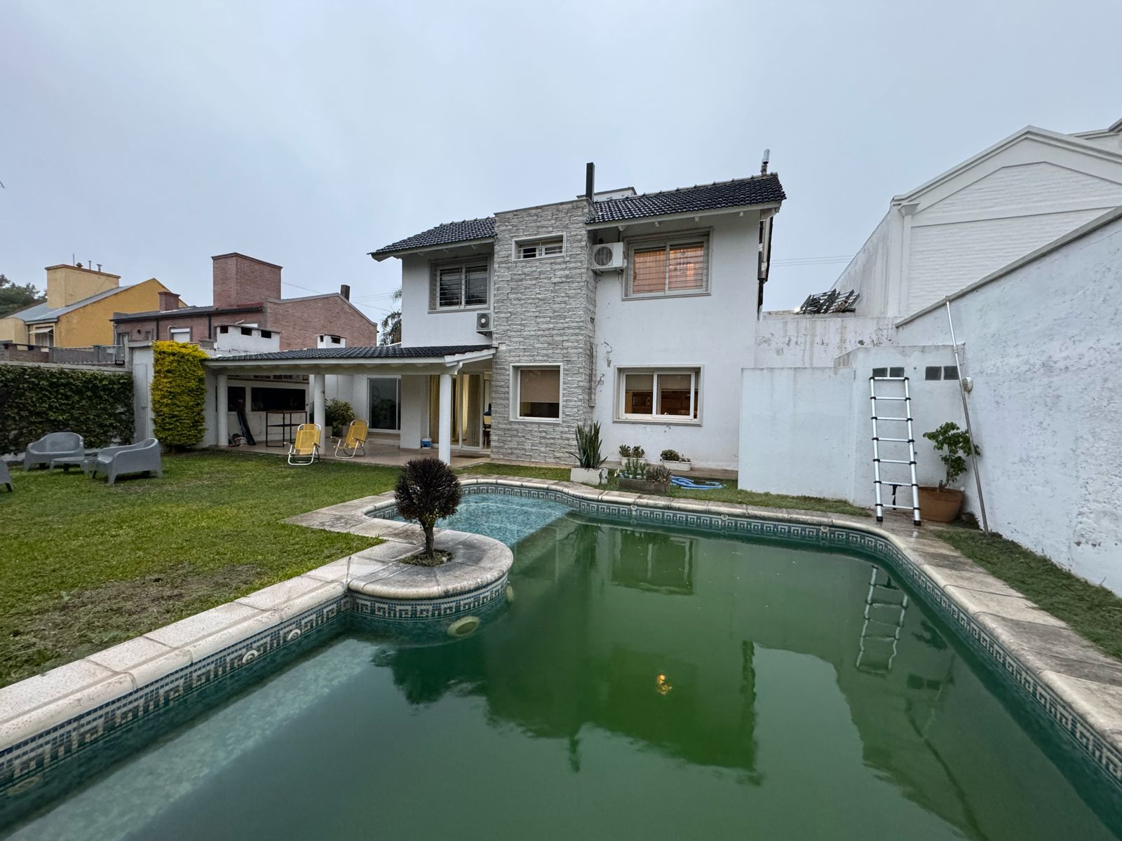 TEJAS DEL SUR 1 - CASA EN VENTA CON PILETA APTA CREDITO