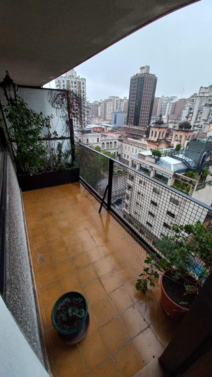 VENTA DEPARTAMENTO 2 DORMITORIOS MAS DEPENDENCIA CENTRO GALERIA AMES