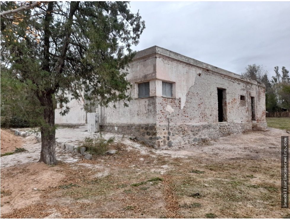 CASA PARA RECICLAR EN BARRIO SATYTA. ANISACATE.