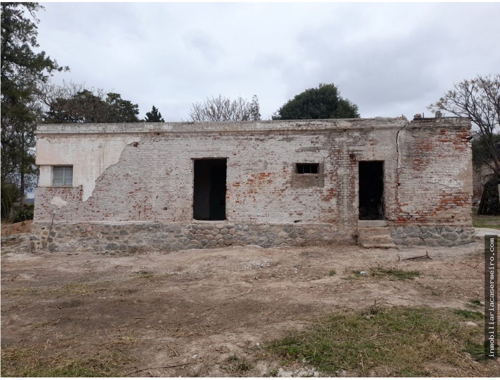 CASA PARA RECICLAR EN BARRIO SATYTA. ANISACATE.