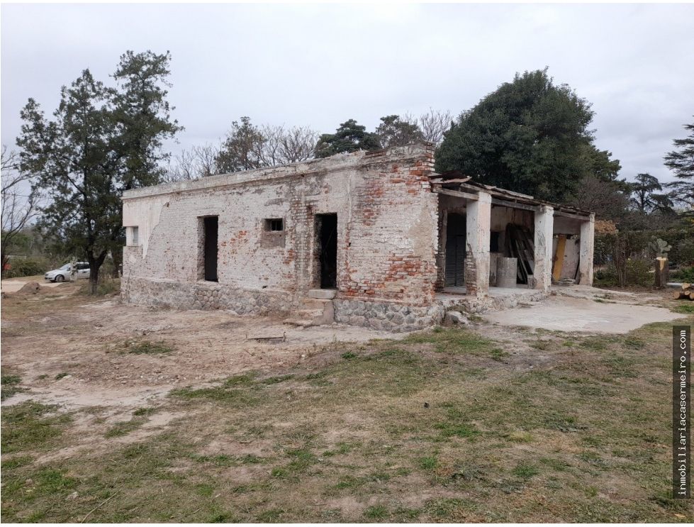 CASA PARA RECICLAR EN BARRIO SATYTA. ANISACATE.