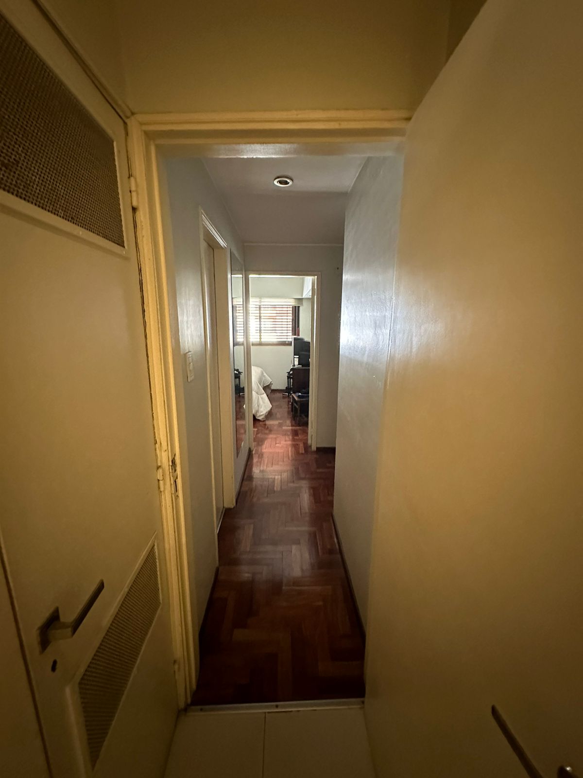 Nueva Córdoba - Chacabuco al 700 - Venta Dpto. 2 Dorm.