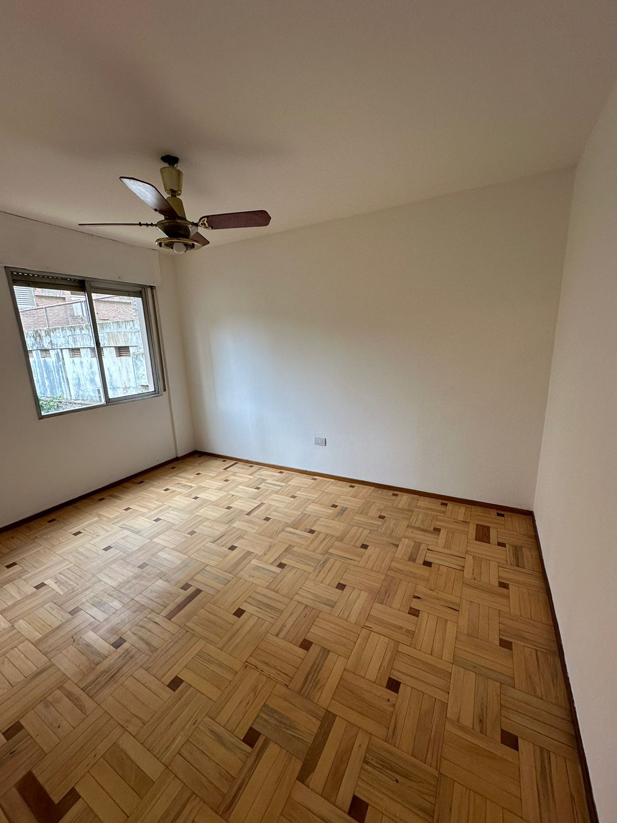 Nueva Córdoba - Venta Dpto. 3 Dorm. Con cochera