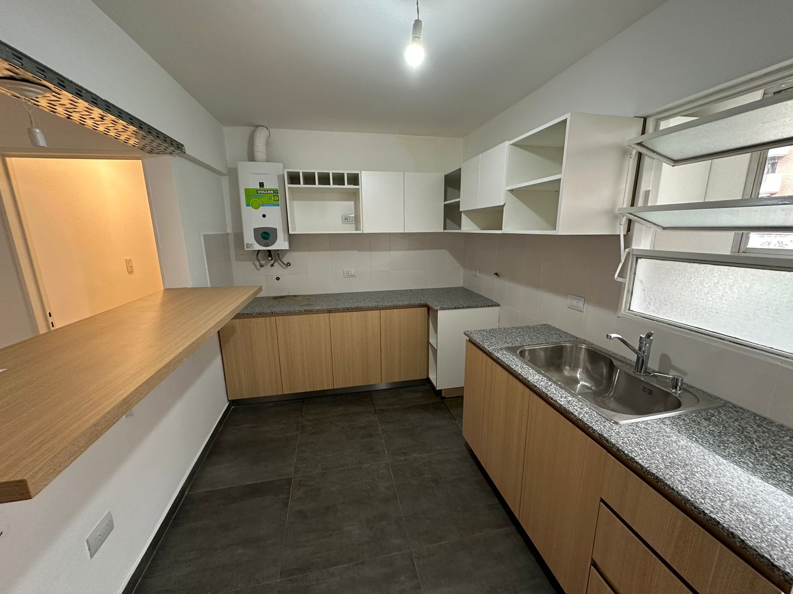 Nueva Córdoba - Venta Dpto. 3 Dorm. Con cochera