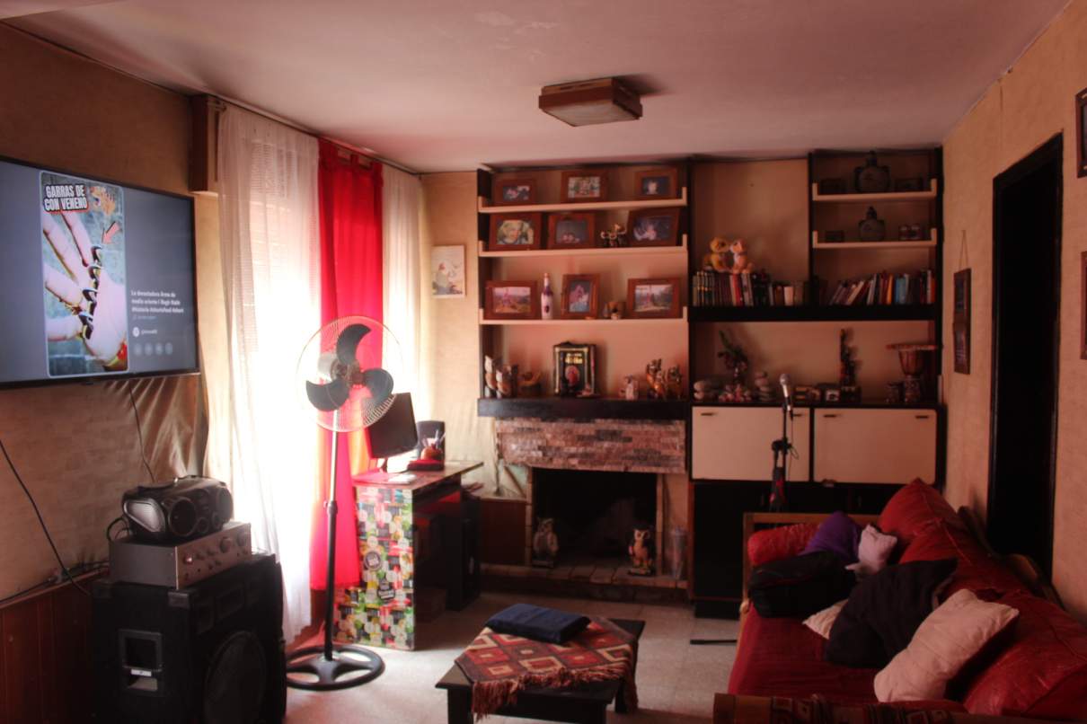 Se vende casa de dos dormitorios y departamento con un dormitorio, a metros del centro de La Falda, 