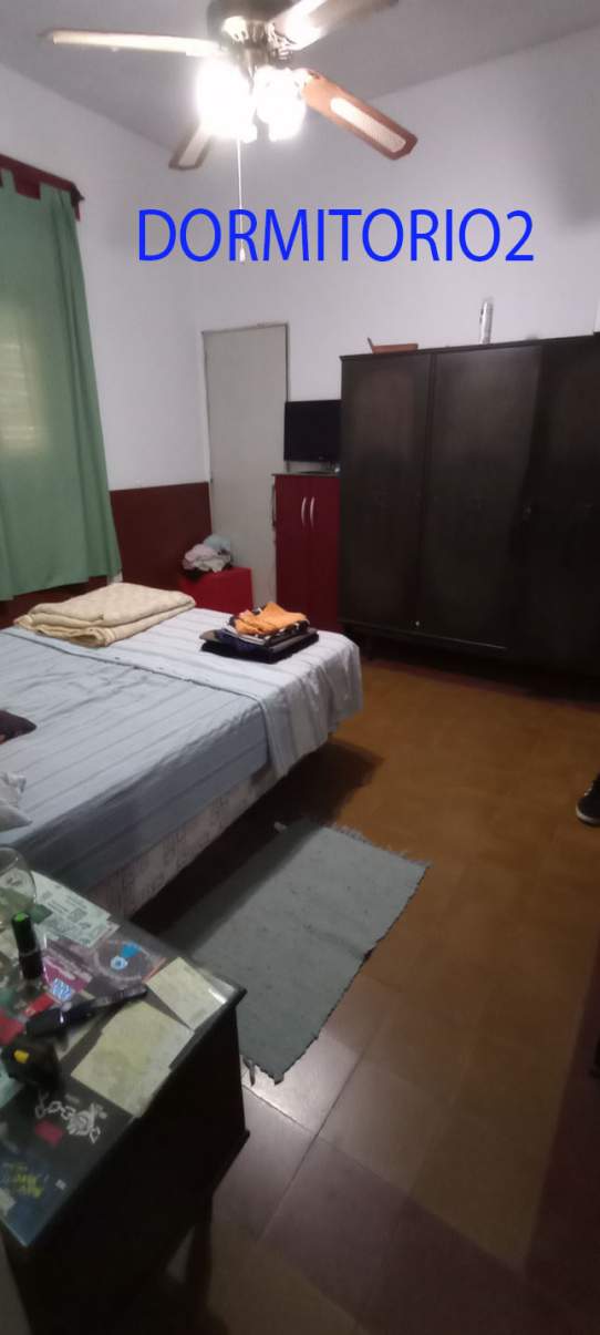 VENDO CASA EN VECINAL EX CUARTELES
