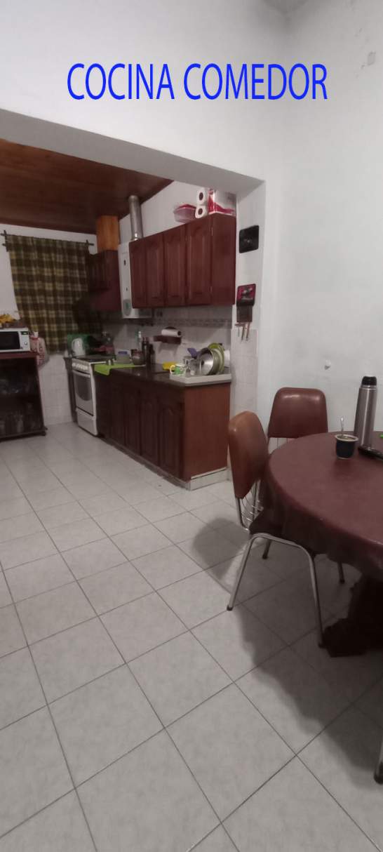 VENDO CASA EN VECINAL EX CUARTELES