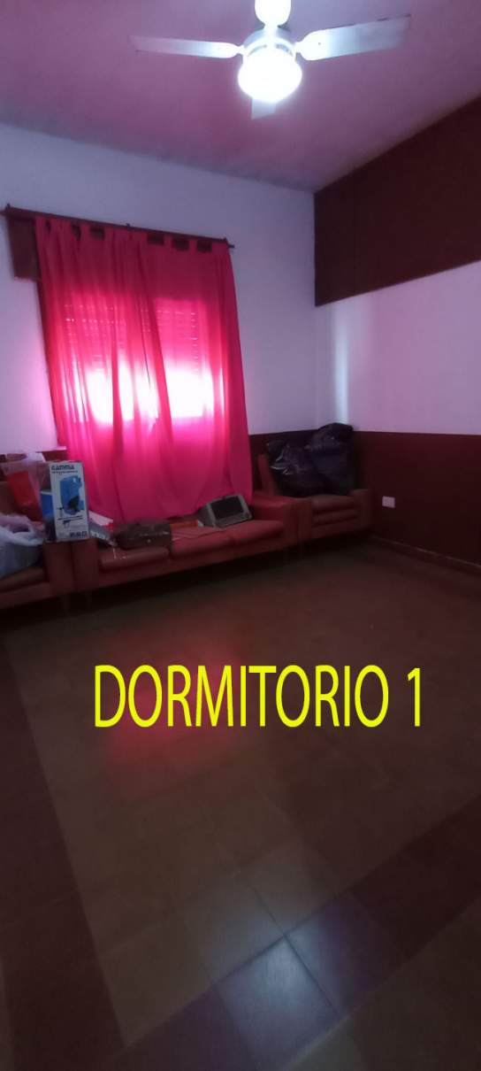VENDO CASA EN VECINAL EX CUARTELES