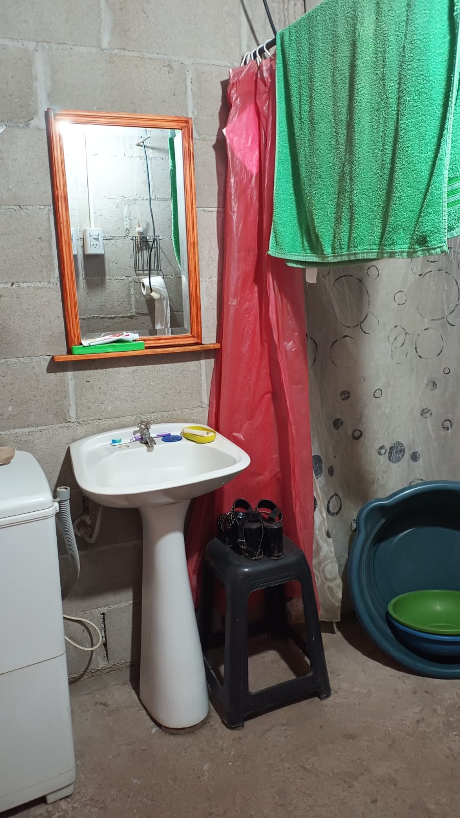 Unquillo casa una planta de 3 dormitorios dos baños