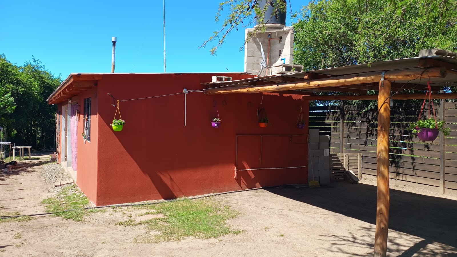 Unquillo casa una planta de 3 dormitorios dos baños