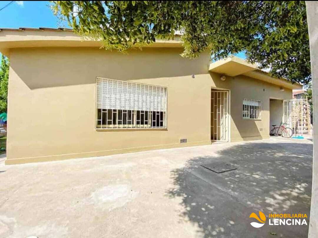 Casa en Venta - 3 Dormitorios - Miguel Muñoz