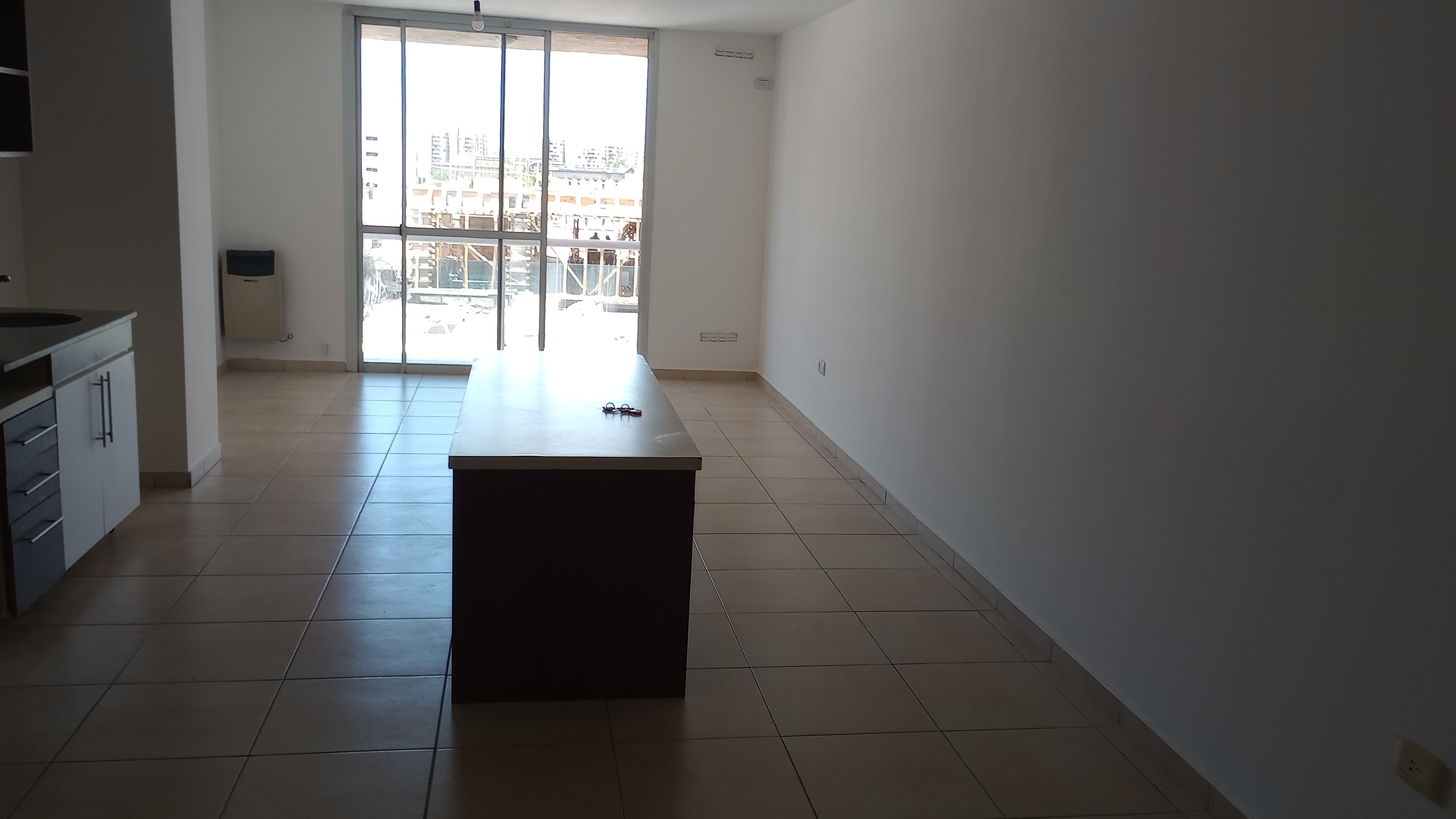 OB SALGUERO 144, LOFT MUY AMPLIO, FRENTE CON BALCON, IMPECABLE