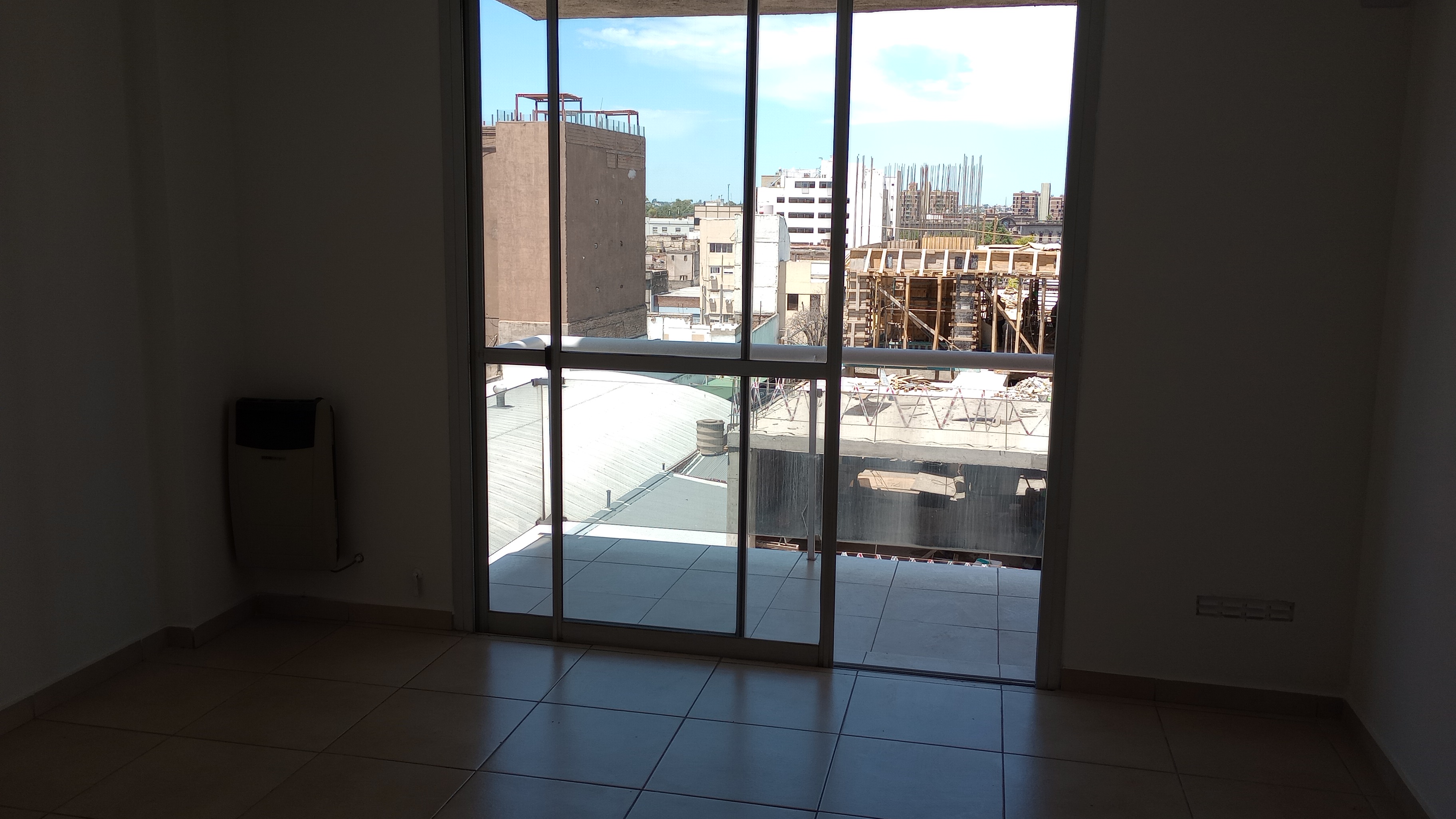 OB SALGUERO 144, LOFT MUY AMPLIO, FRENTE CON BALCON, IMPECABLE