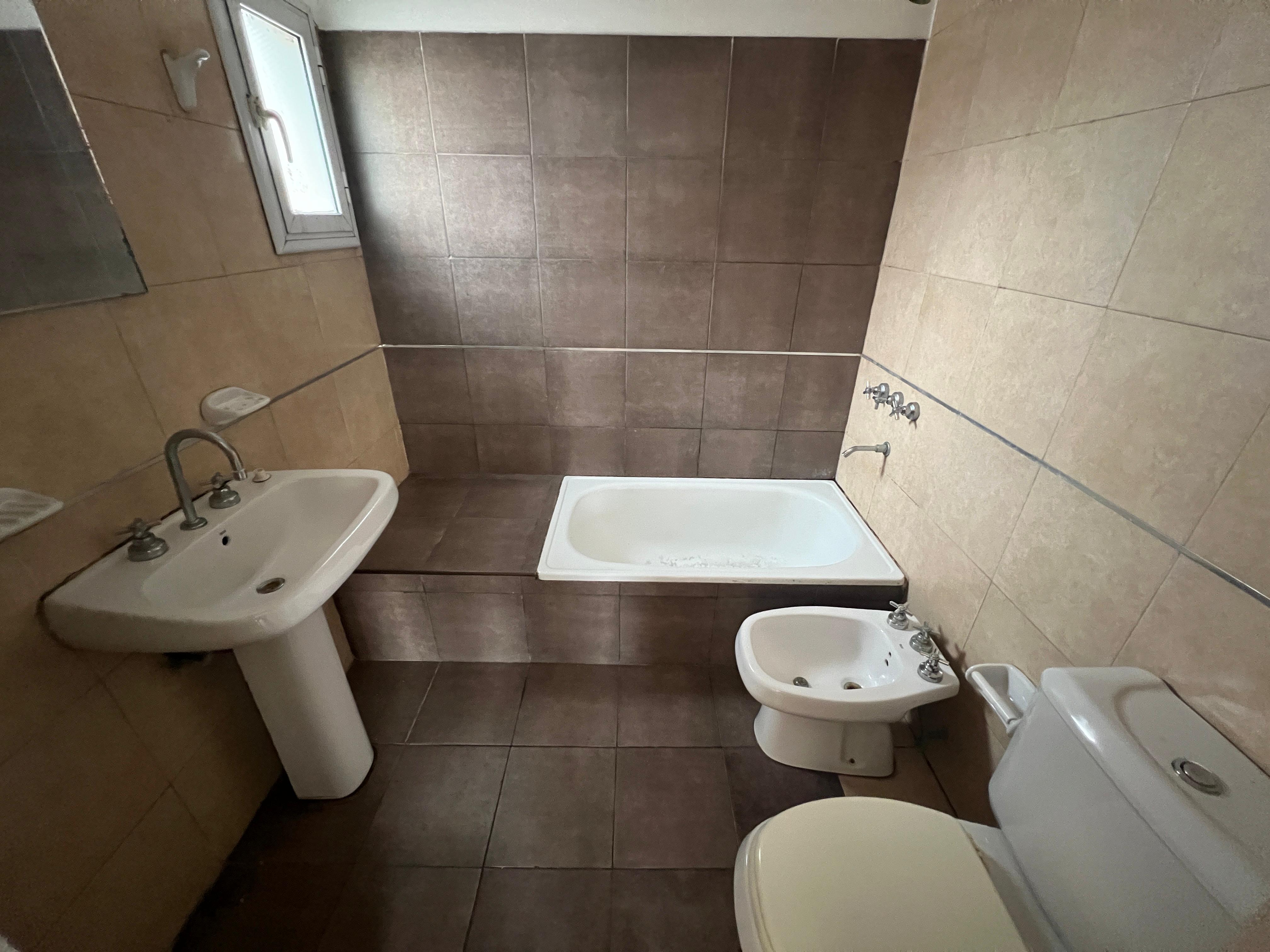 EXCELENTE DUPLEX 2 DORMITORIOS NUEVA CORDOBA ! !