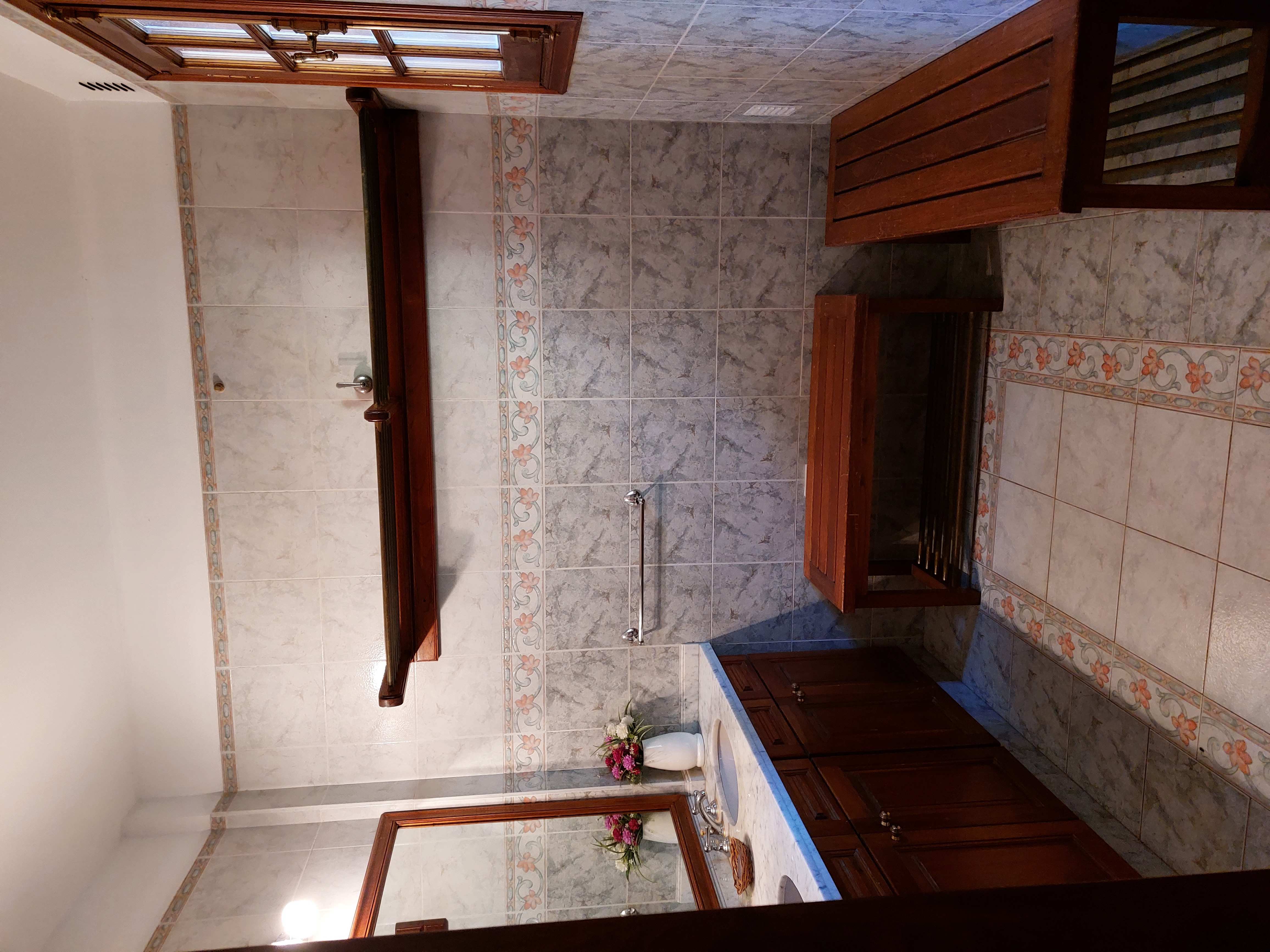 VENTA CASA EN 2 LOTES FONDO GOLF EN COUNTRY LAS DELICIAS. RECIBE MENOR