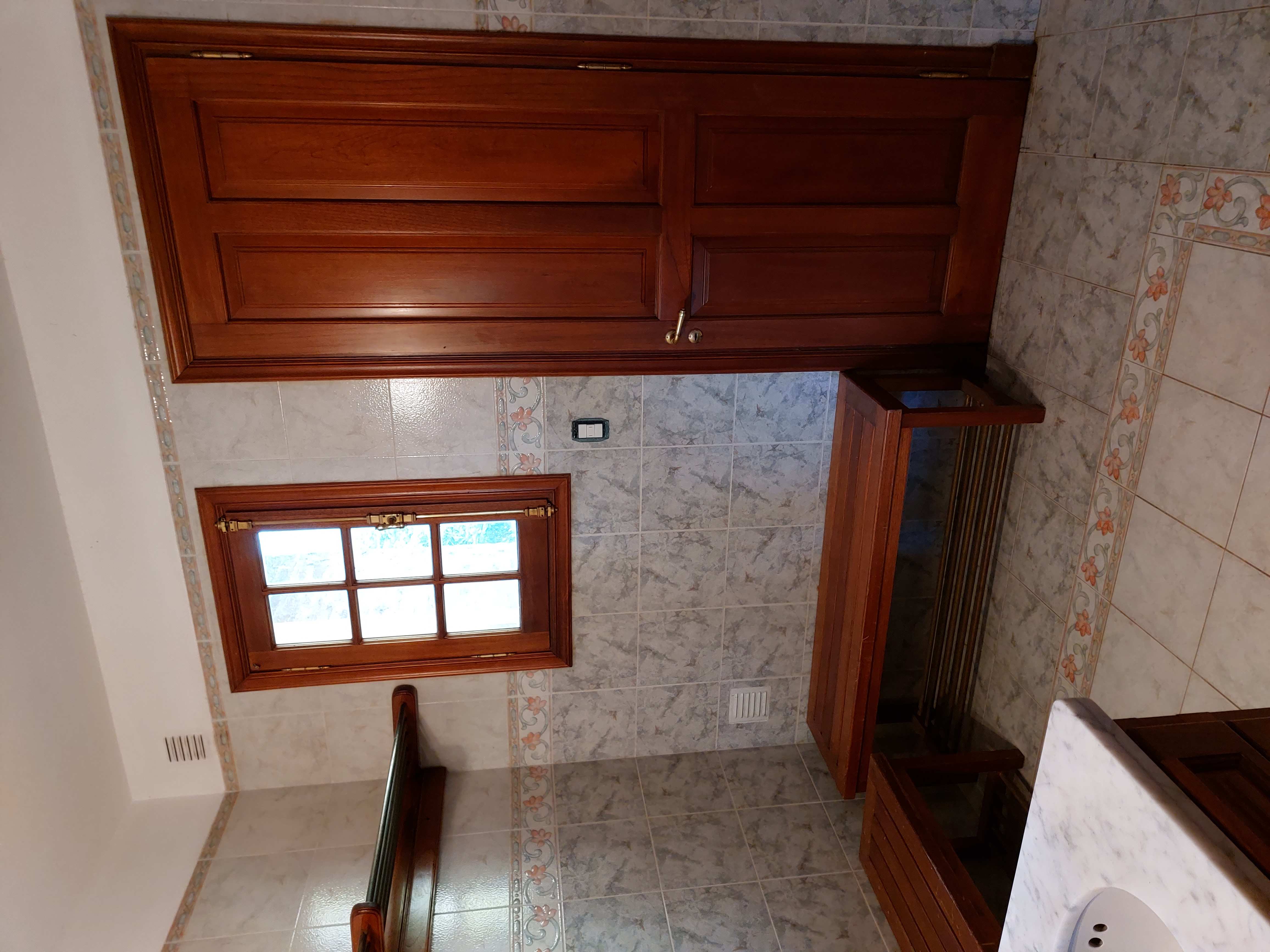 VENTA CASA EN 2 LOTES FONDO GOLF EN COUNTRY LAS DELICIAS. RECIBE MENOR