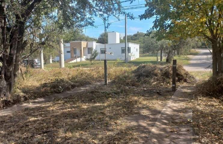 FRACCION DE TERRENO VILLA ALLENDE GOLF CALLE EEUU AL 1900