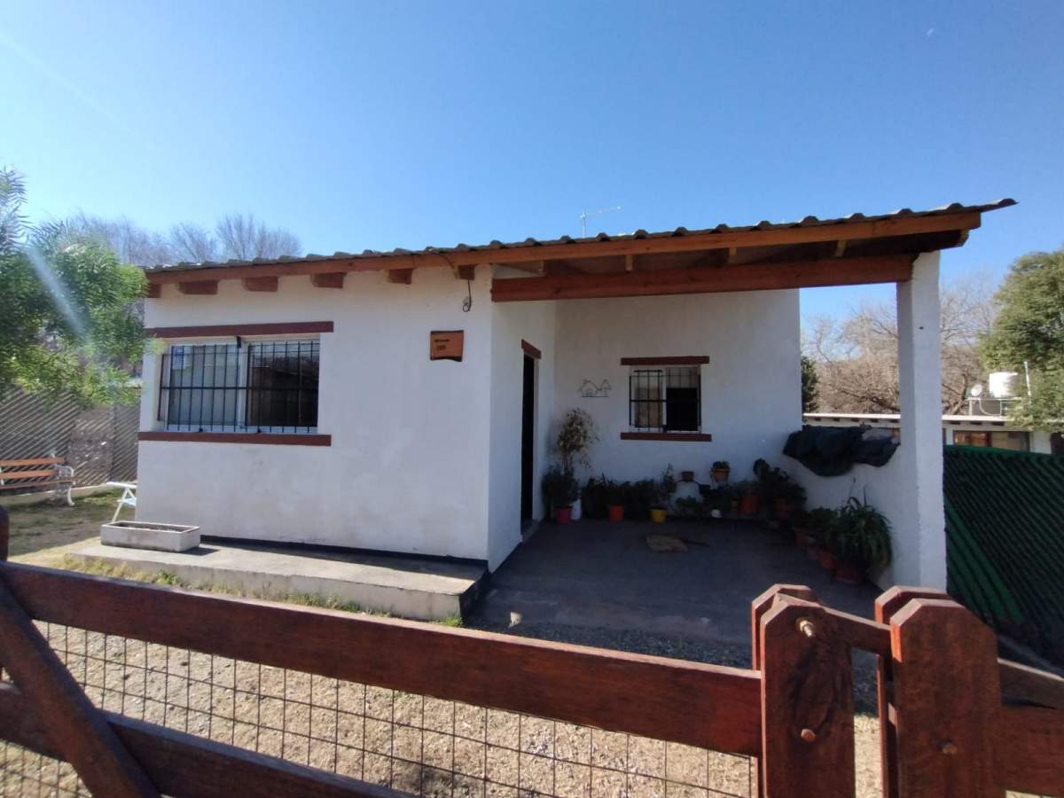 CASA EN VENTA EN SANTA MARÍA DE PUNILLA.