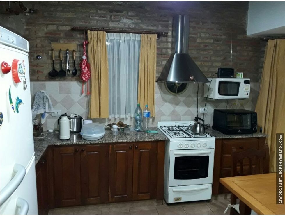 GRAN CASA EN VILLA LA BOLSA.