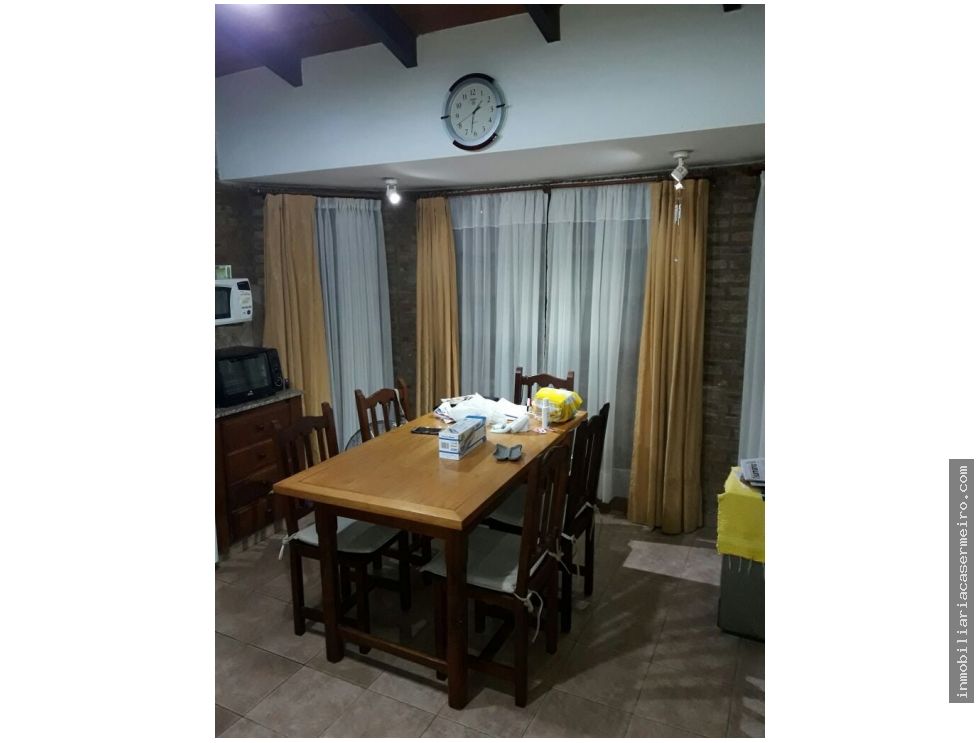 GRAN CASA EN VILLA LA BOLSA.