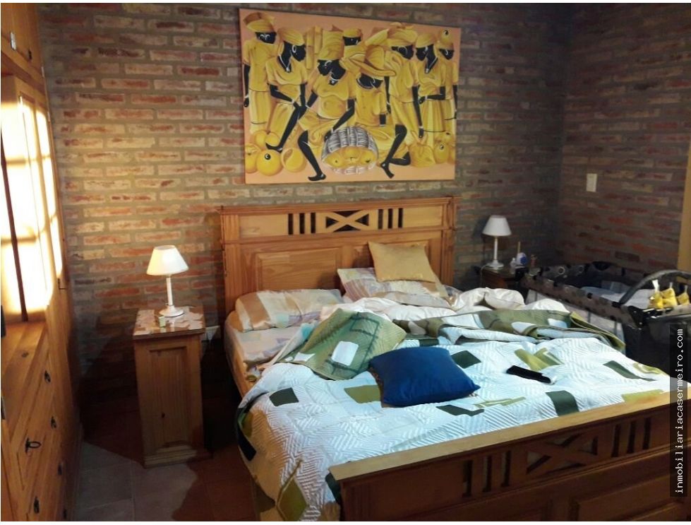 GRAN CASA EN VILLA LA BOLSA.