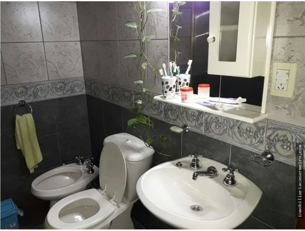 GRAN CASA EN VILLA LA BOLSA.