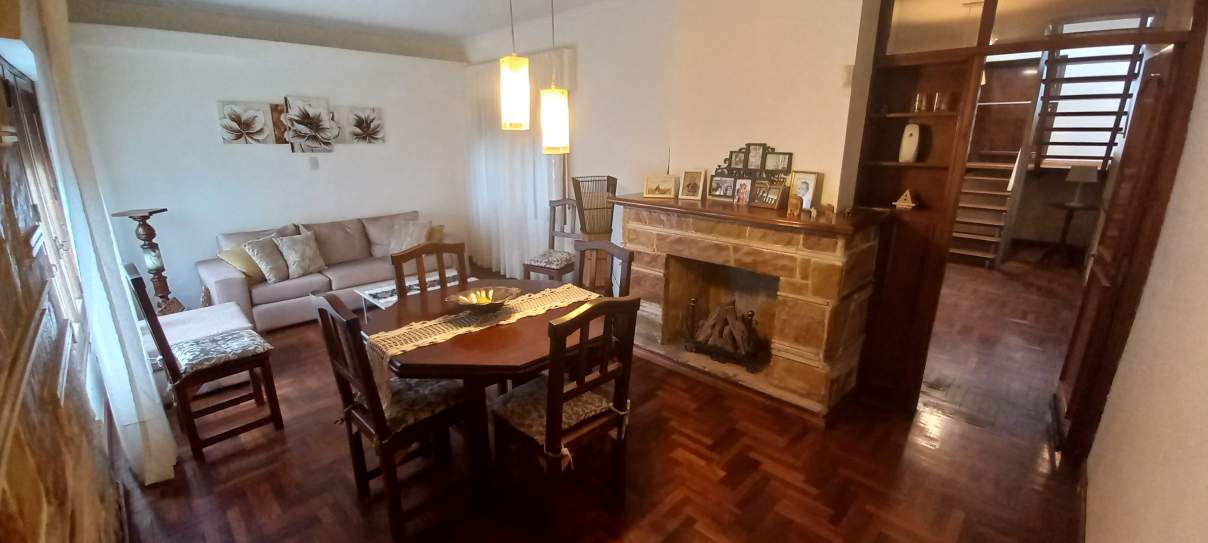 Excepcional casa en impecables condiciones...!!!