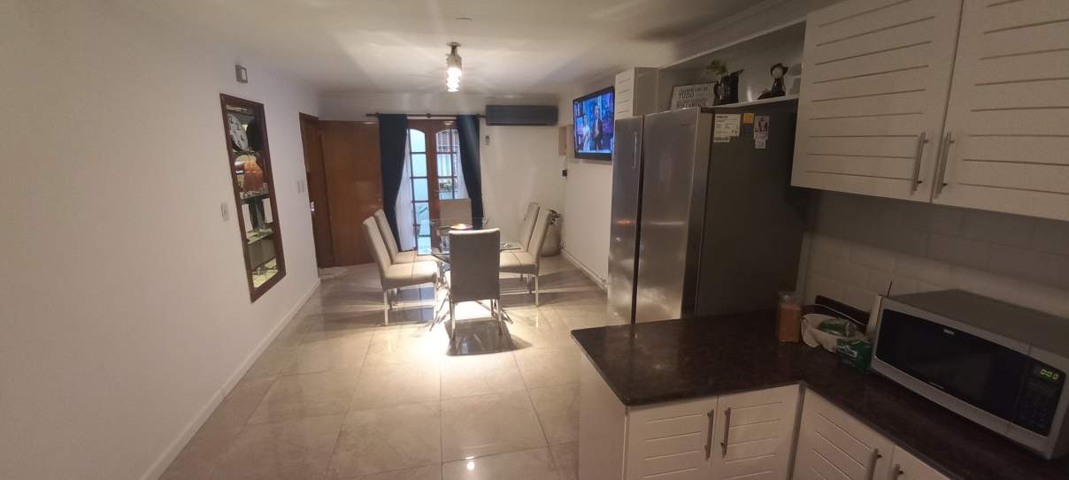 Excepcional casa en impecables condiciones...!!!