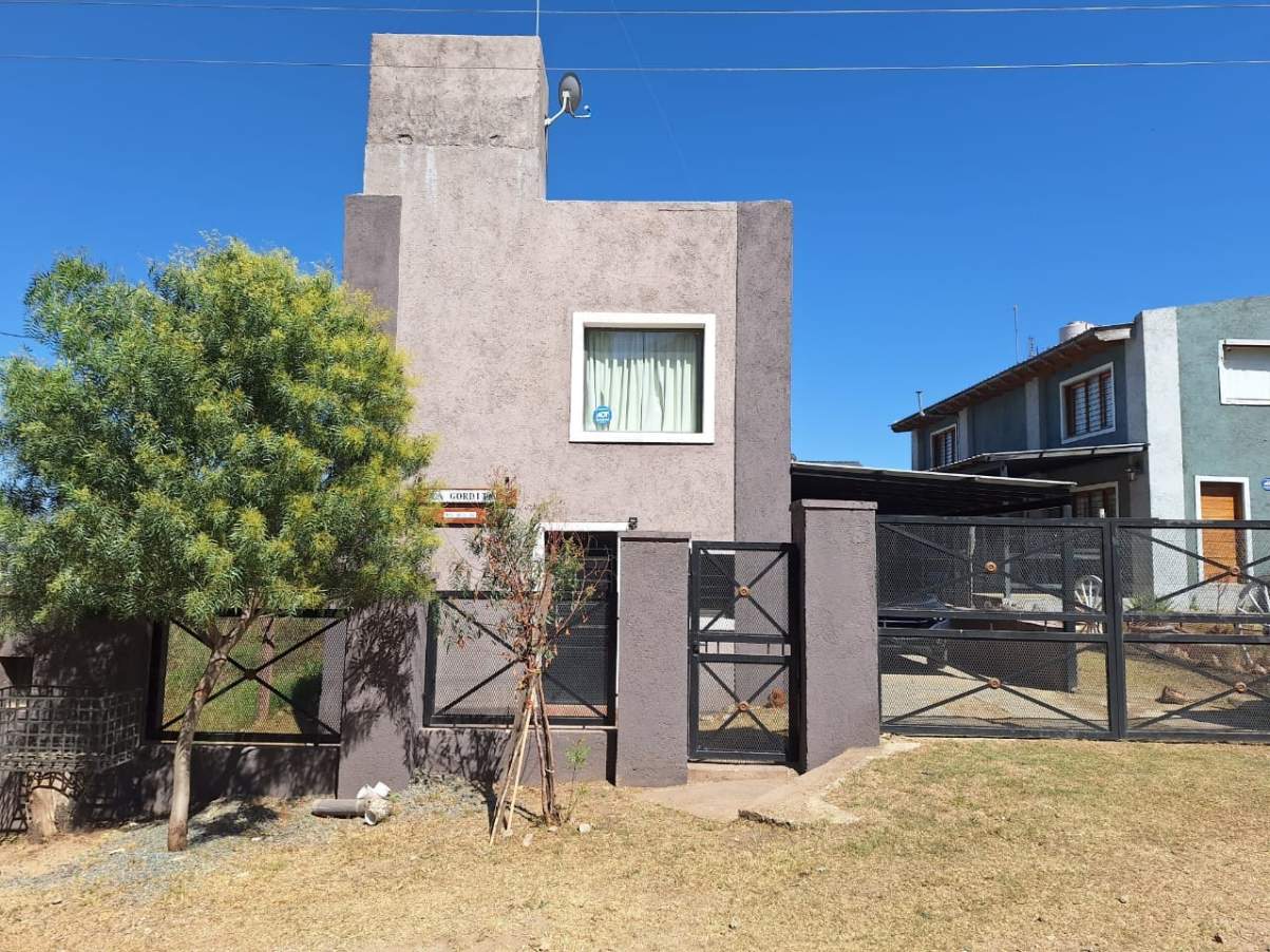 CASA EN VENTA EN COMUNA SAN ROQUE.