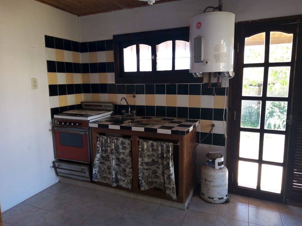 SE VENDE CASA EN COSQUIN B ° EL CONDADO