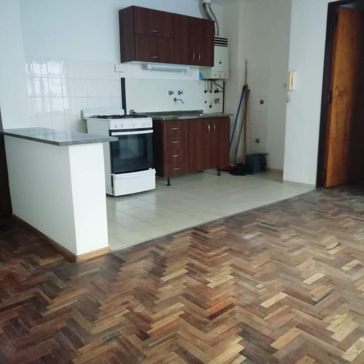 APTO CREDITO - DEPTO EN VENTA  1 DORM. EN B° ALTO ALBERDI - DUARTE QUIROS AL 1800