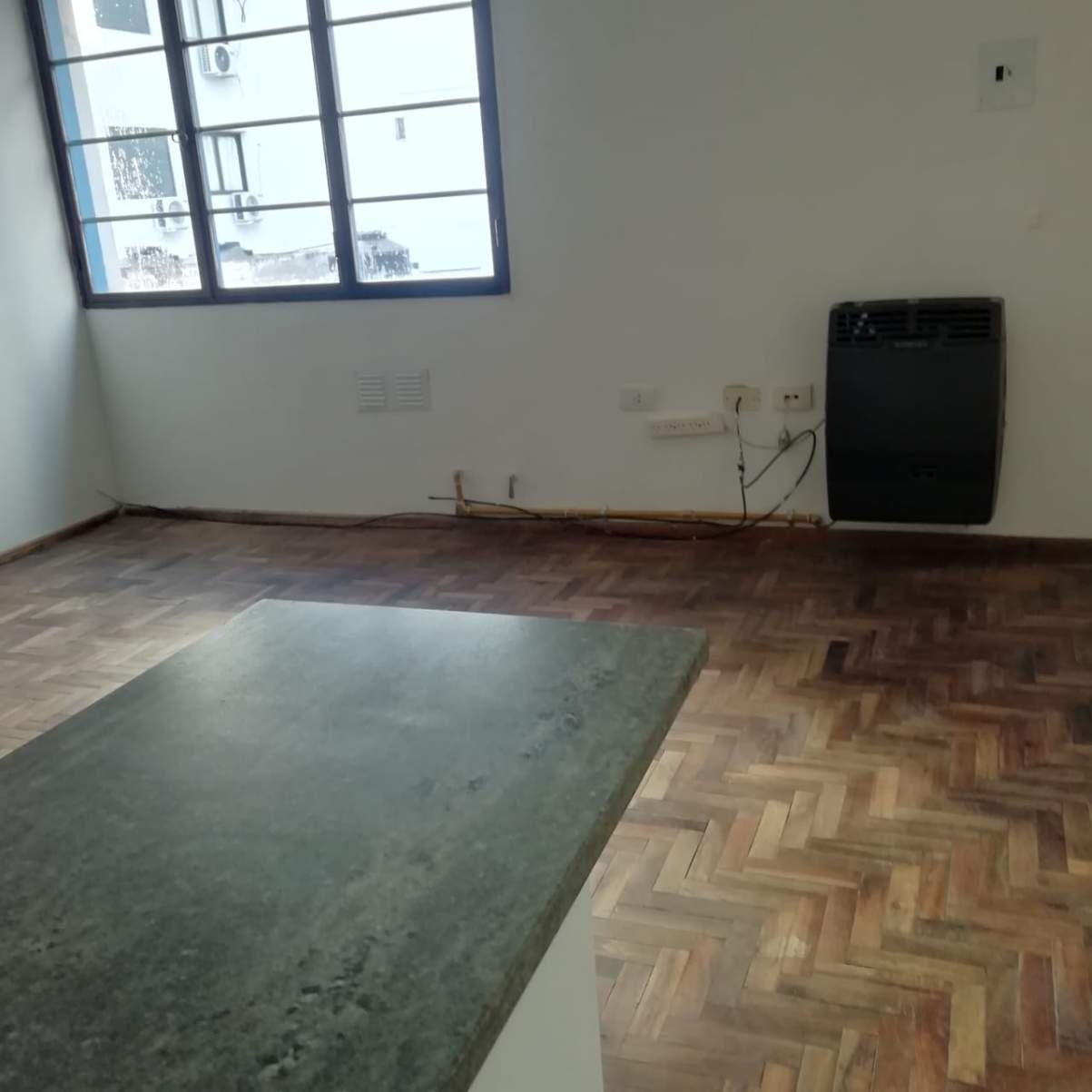 APTO CREDITO - DEPTO EN VENTA  1 DORM. EN B° ALTO ALBERDI - DUARTE QUIROS AL 1800