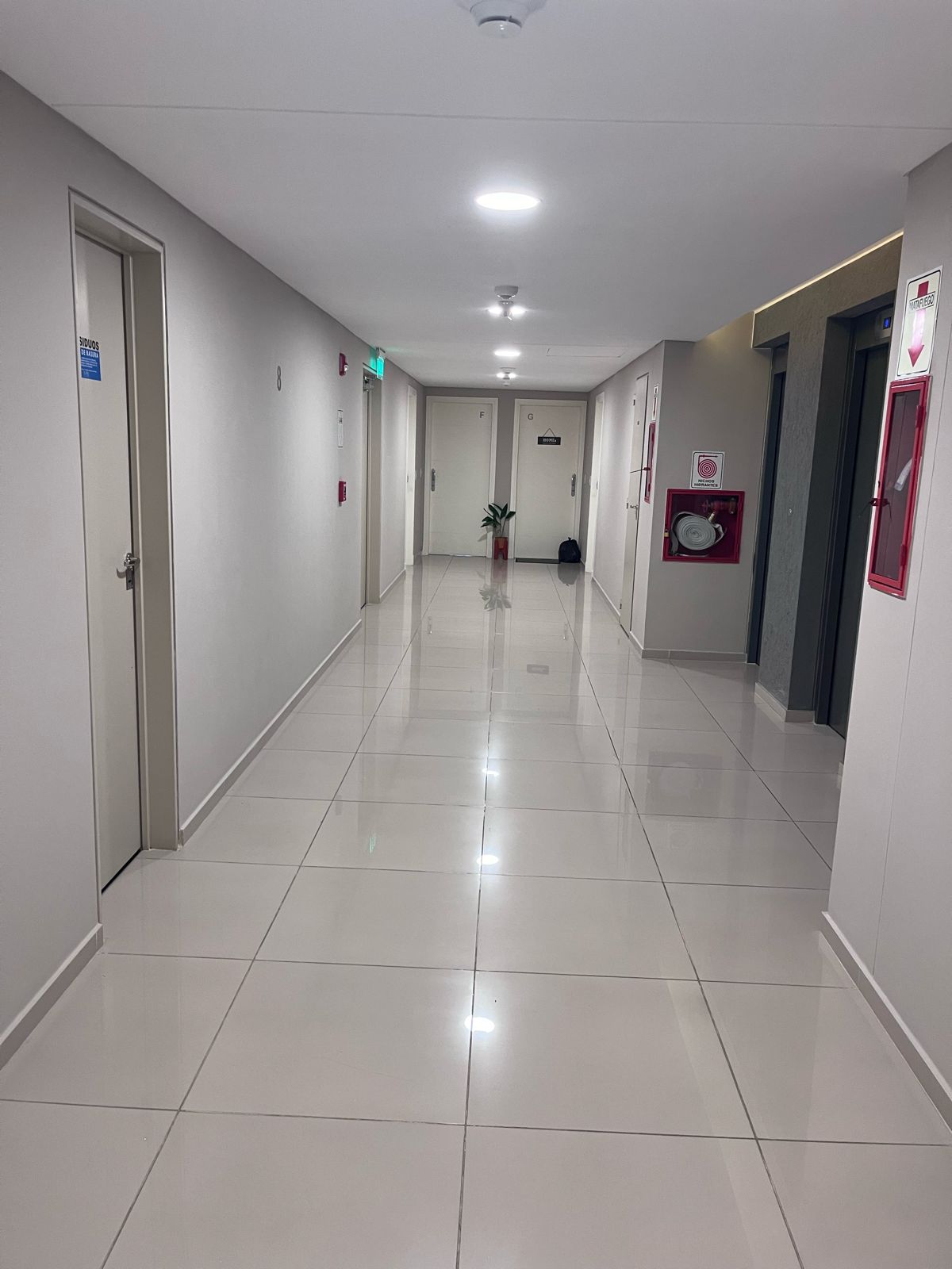 DEPARTAMENTO VENTA  1 DORMITORIO NUEVA CORDOBA ( Reegam Pilay a mTs. de Terminal)