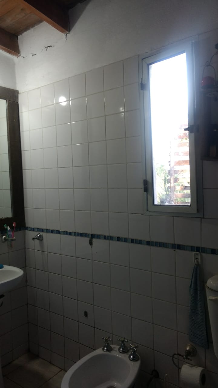 VENDO OPORTUNIDAD!! CASA EN UNQUILLO A POCAS CUADRAS DEL CENTRO SOBRE ASFALTO, MUY BUENA ZONA!!