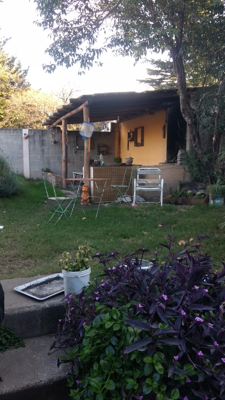 VENDO OPORTUNIDAD!! CASA EN UNQUILLO A POCAS CUADRAS DEL CENTRO SOBRE ASFALTO, MUY BUENA ZONA!!