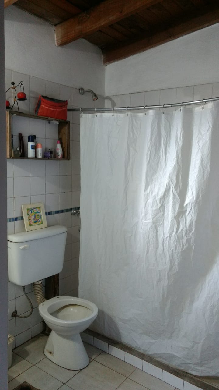 VENDO OPORTUNIDAD!! CASA EN UNQUILLO A POCAS CUADRAS DEL CENTRO SOBRE ASFALTO, MUY BUENA ZONA!!