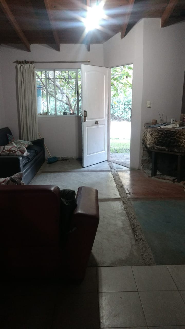 VENDO OPORTUNIDAD!! CASA EN UNQUILLO A POCAS CUADRAS DEL CENTRO SOBRE ASFALTO, MUY BUENA ZONA!!