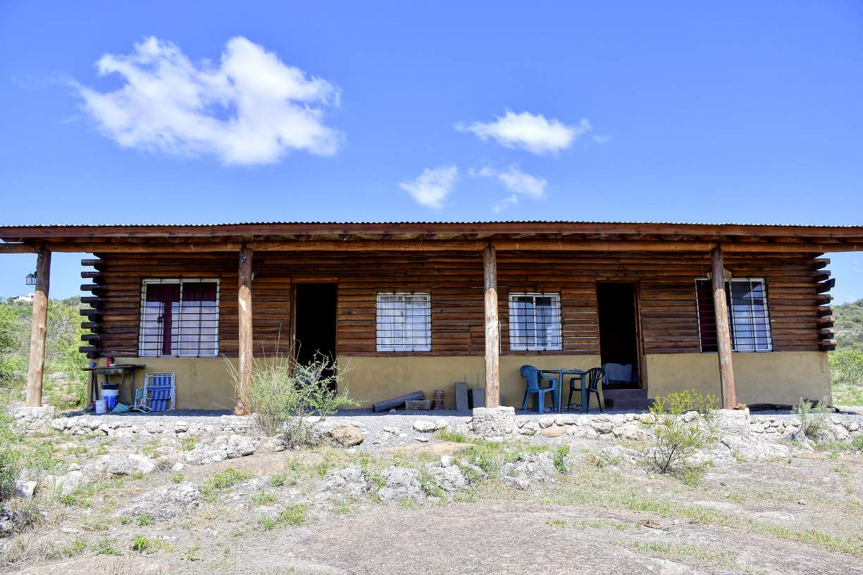 VENDO: TERRENO CON DOS CABAÑAS EN ESPEJO - CABALANGO