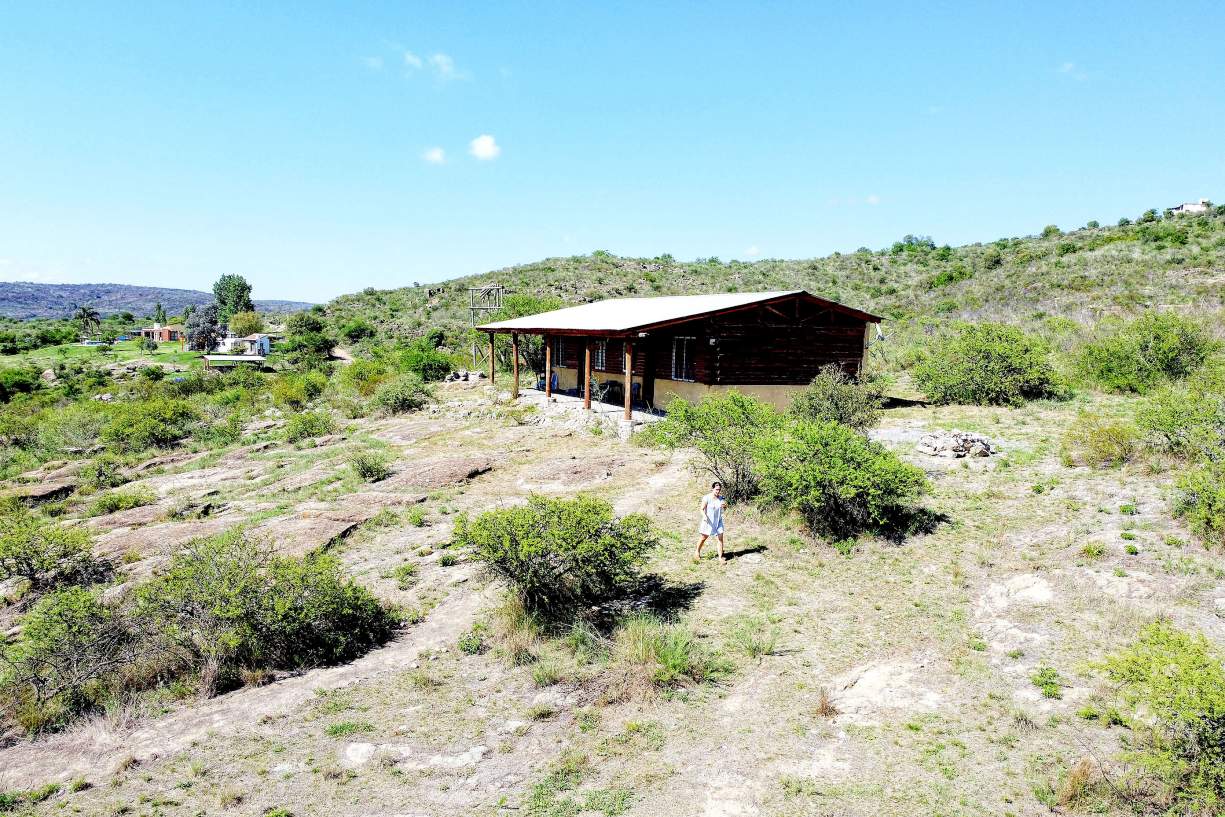 VENDO: TERRENO CON DOS CABAÑAS EN ESPEJO - CABALANGO